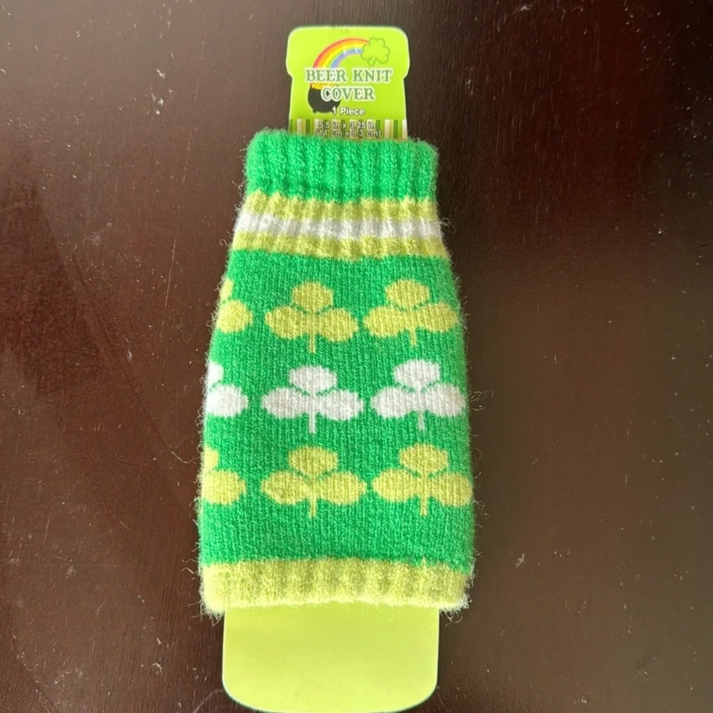 Drink Knit Cover to Celebrate St Patrick’s Day